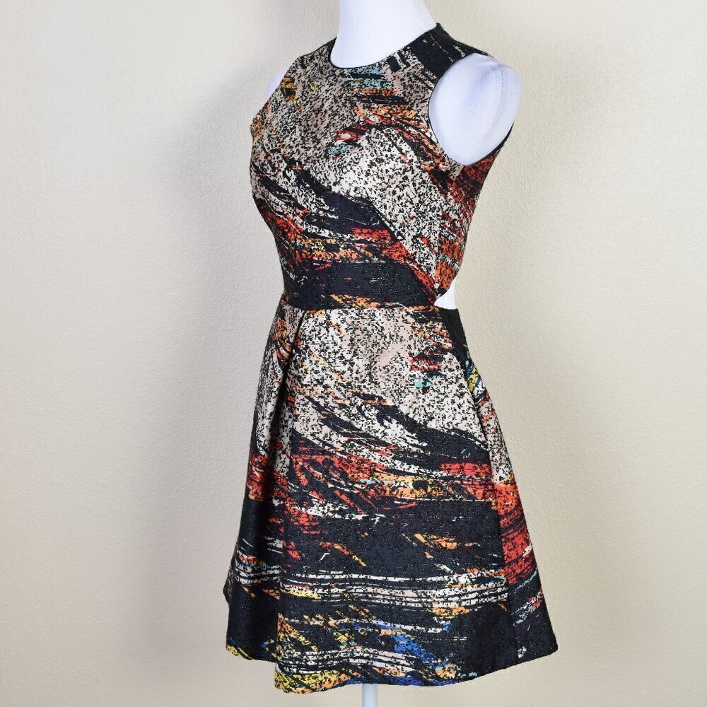 Hunter Bell Stevie Printed Cutout Shimmer Dress - 0 - Picture 3 of 10